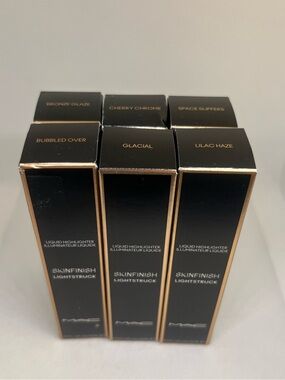 New MAC Cosmetics Skinfinish Lightstruck